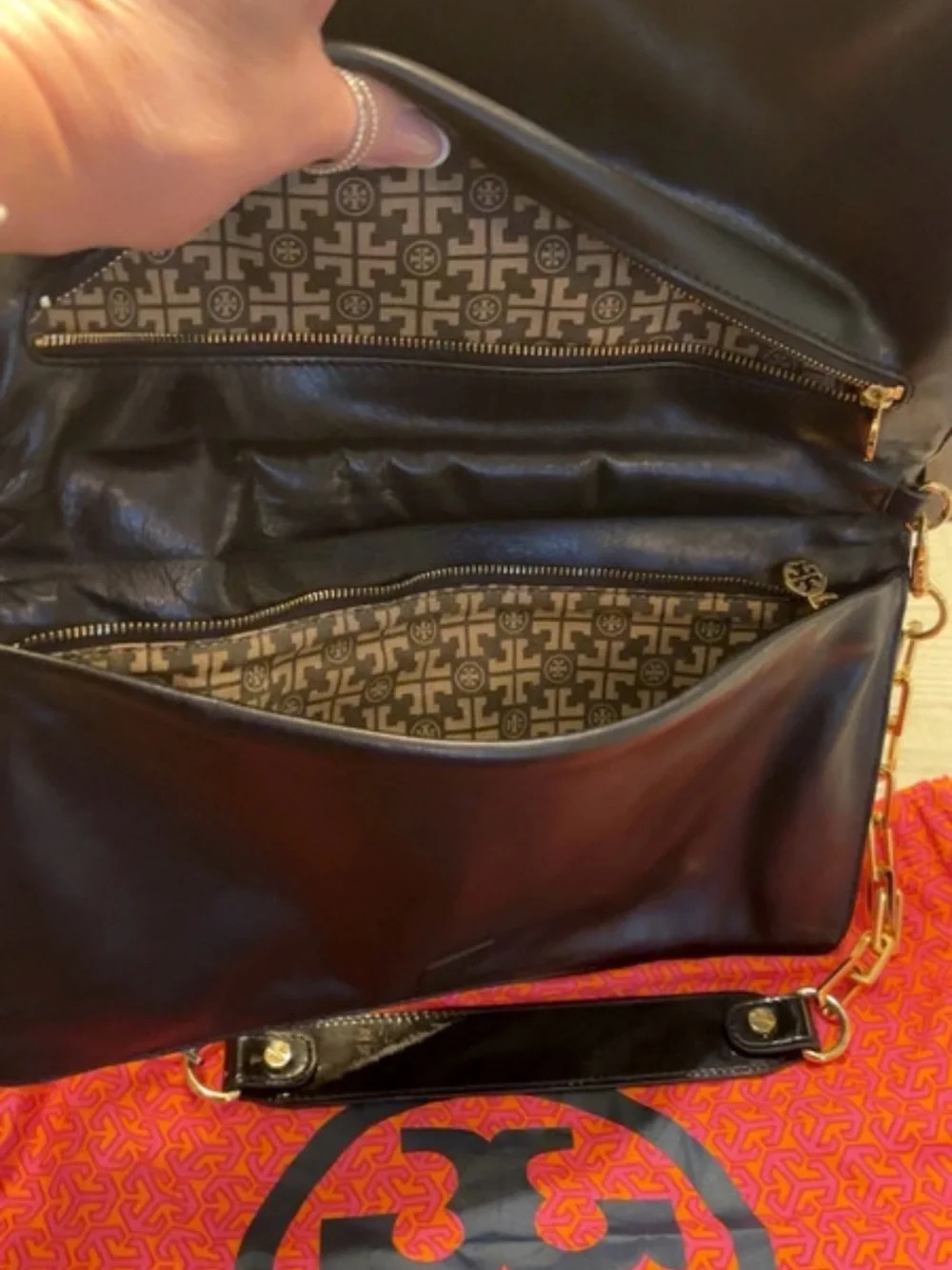 NWOT ~ Tory Burch Black Patent Leather Crossbody with Gold Chain
